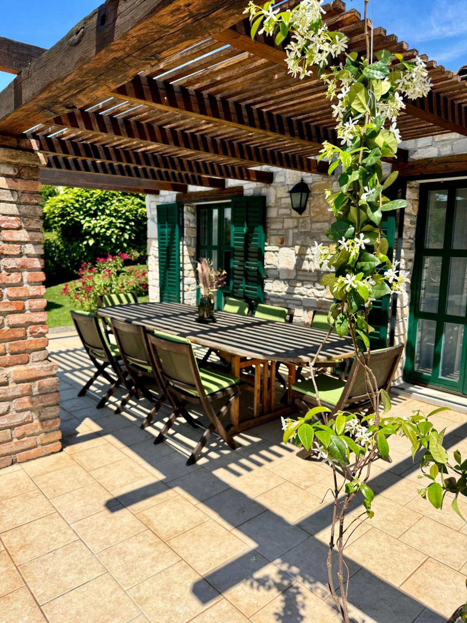 Leopoldo By Istrian Country Villa *