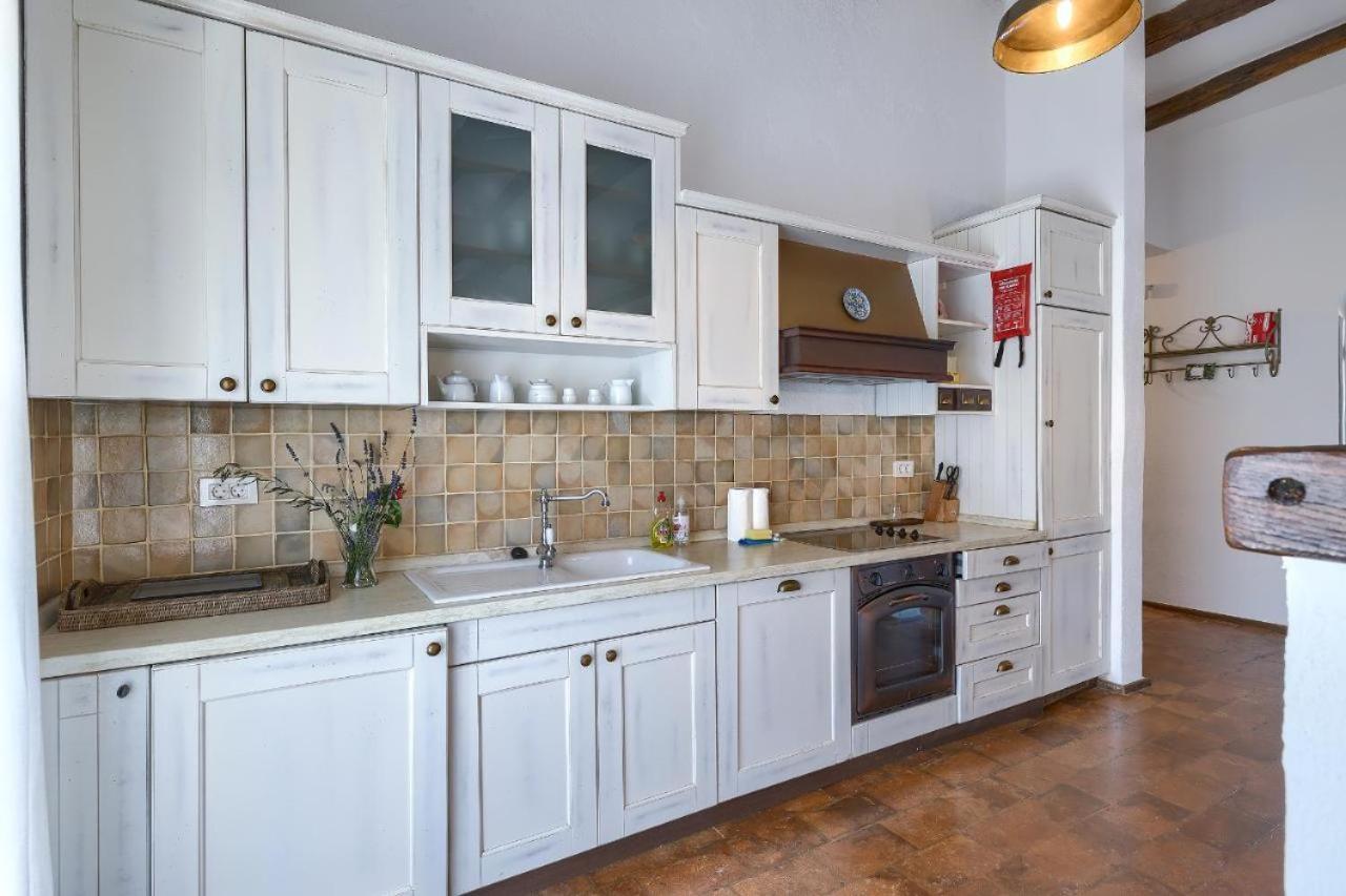 Leopoldo By Istrian Country Villa *